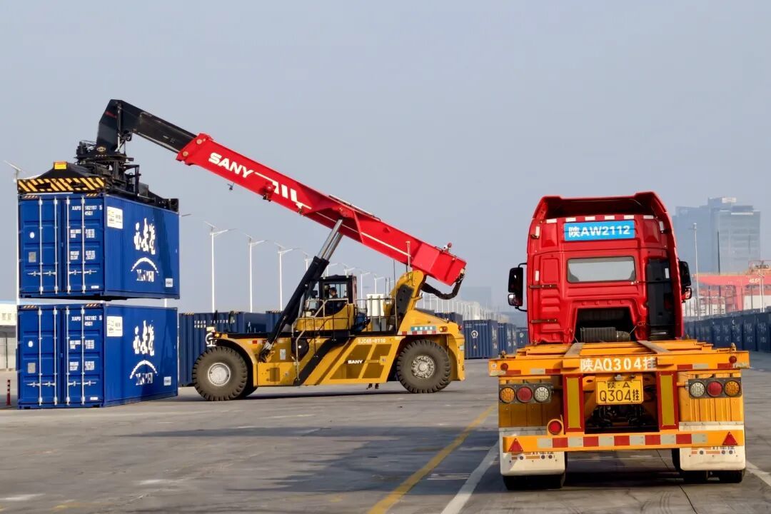 今天起，陕西铁路实行新的列车运行图
