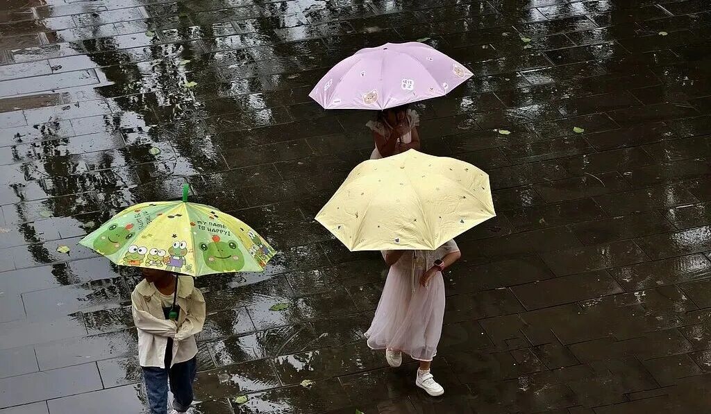 小雨或雨夹雪+中雨+大雨！河北将迎大范围降雨、降温，未来三天……