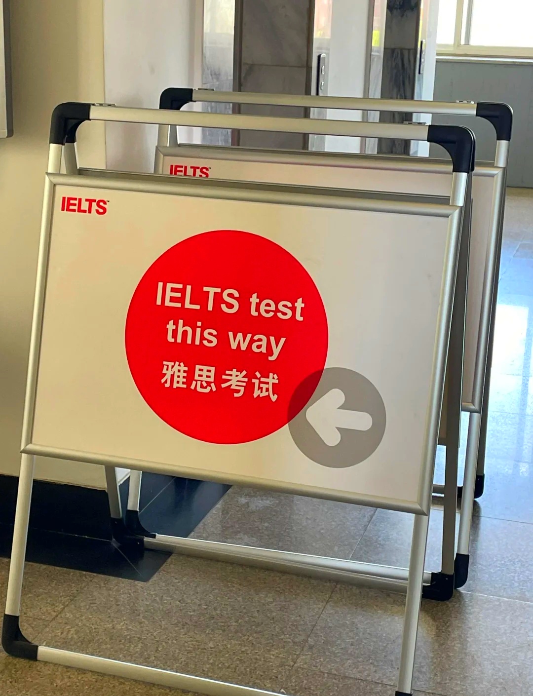 教育部教育考试院回应雅思停考:系主办方英国文化教育协会出现技术问题导致,对方单方面取消,目前正在沟通协商 教育部教育考试院回应雅思停考:系主办方英国文化教育协会出现技术问题导致,对方单方面取消,目前正在沟通协商