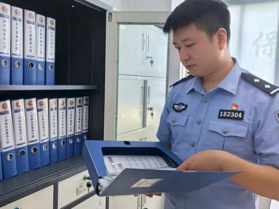 521公里,是这对异地双警夫妻相爱的距离 521公里,是这对异地双警夫妻相爱的距离