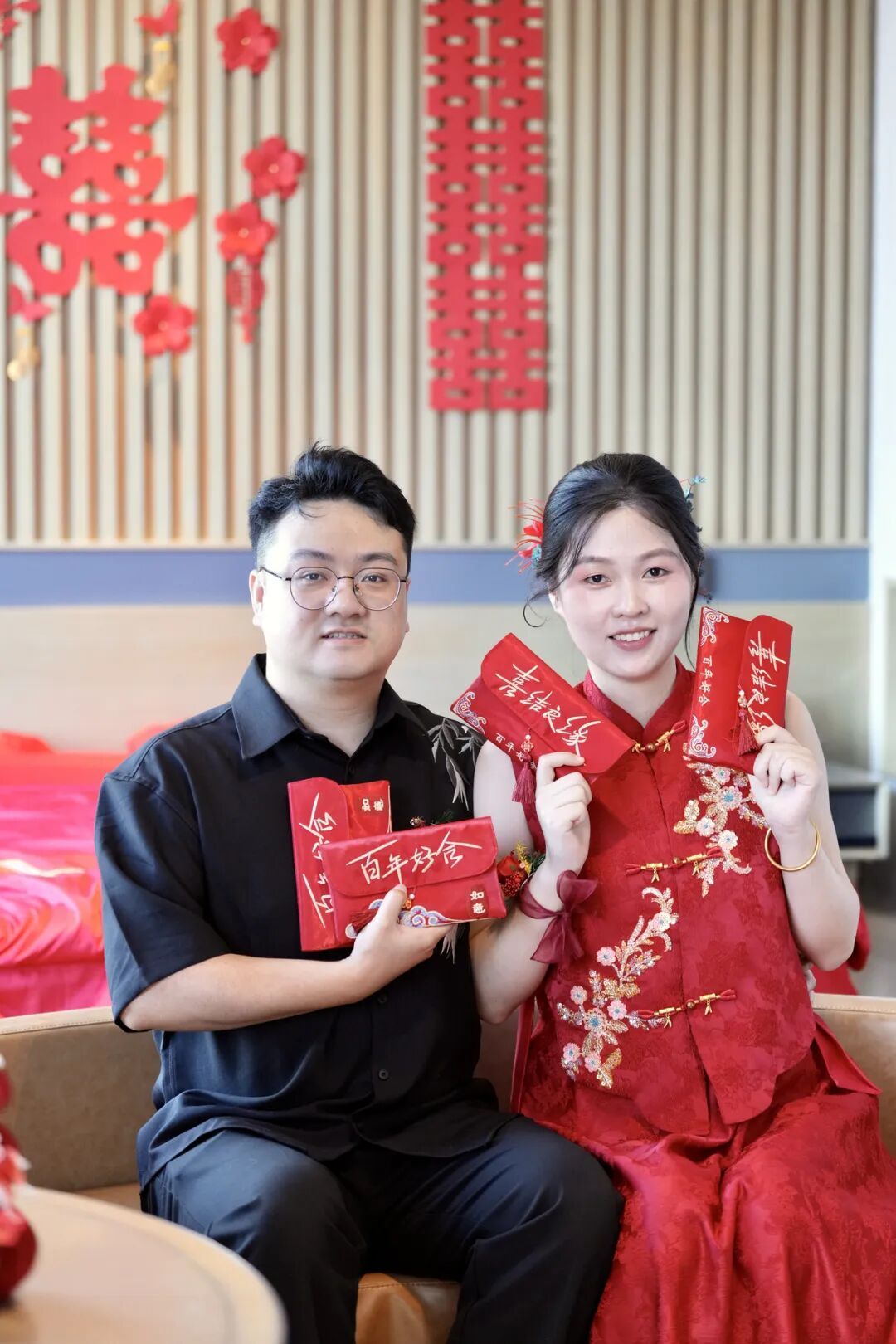 “四无婚礼”火了!一句“吃好喝好”,直接开席 “四无婚礼”火了!一句“吃好喝好”,直接开席
