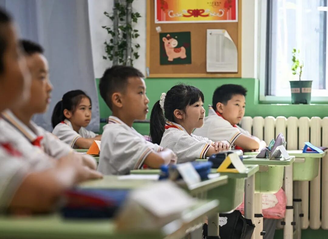 开学一个多月还“缓不过来”,孩子是真的不想上学吗? 开学一个多月还“缓不过来”,孩子是真的不想上学吗?