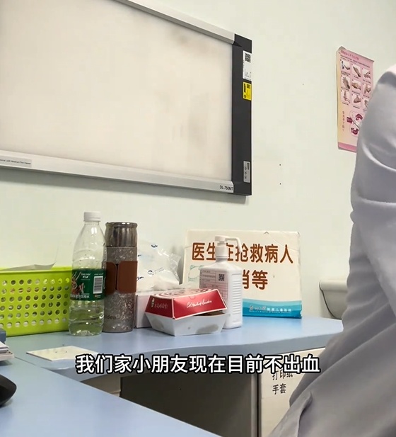 儿科医生按号先救重伤患儿！后一号家长插队失败，打电话投诉？最新回应