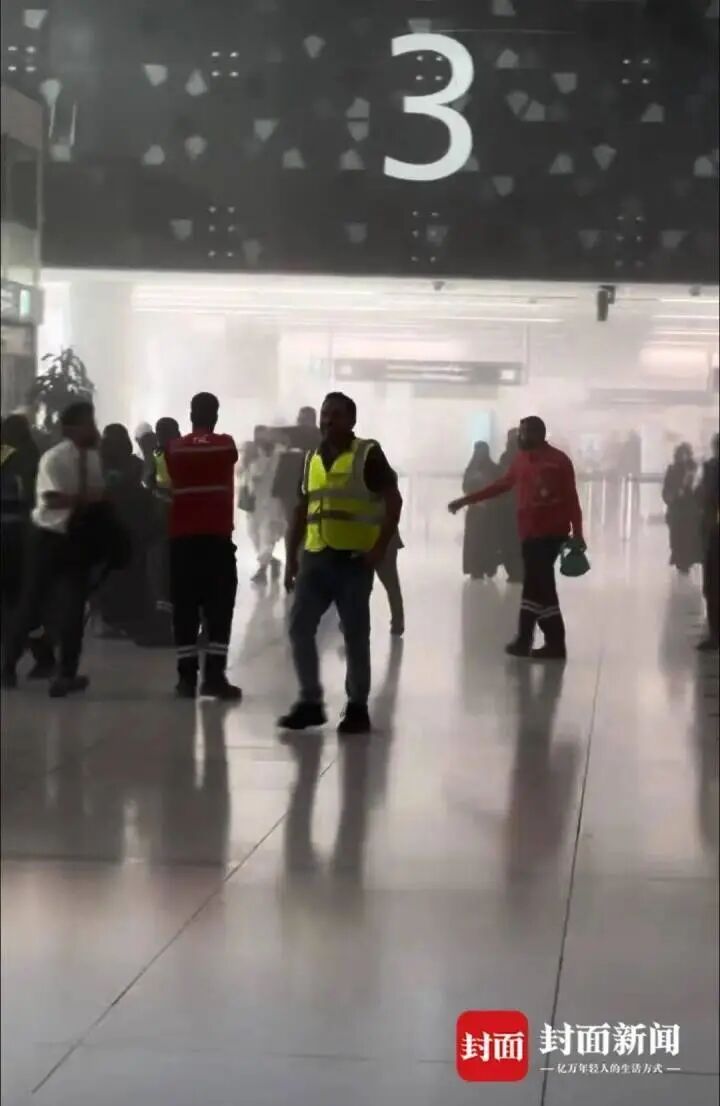 沙特首都利雅得机场遭袭瞬间画面曝光；中国旅客自述惊魂一刻：现场能看到有人被炸死