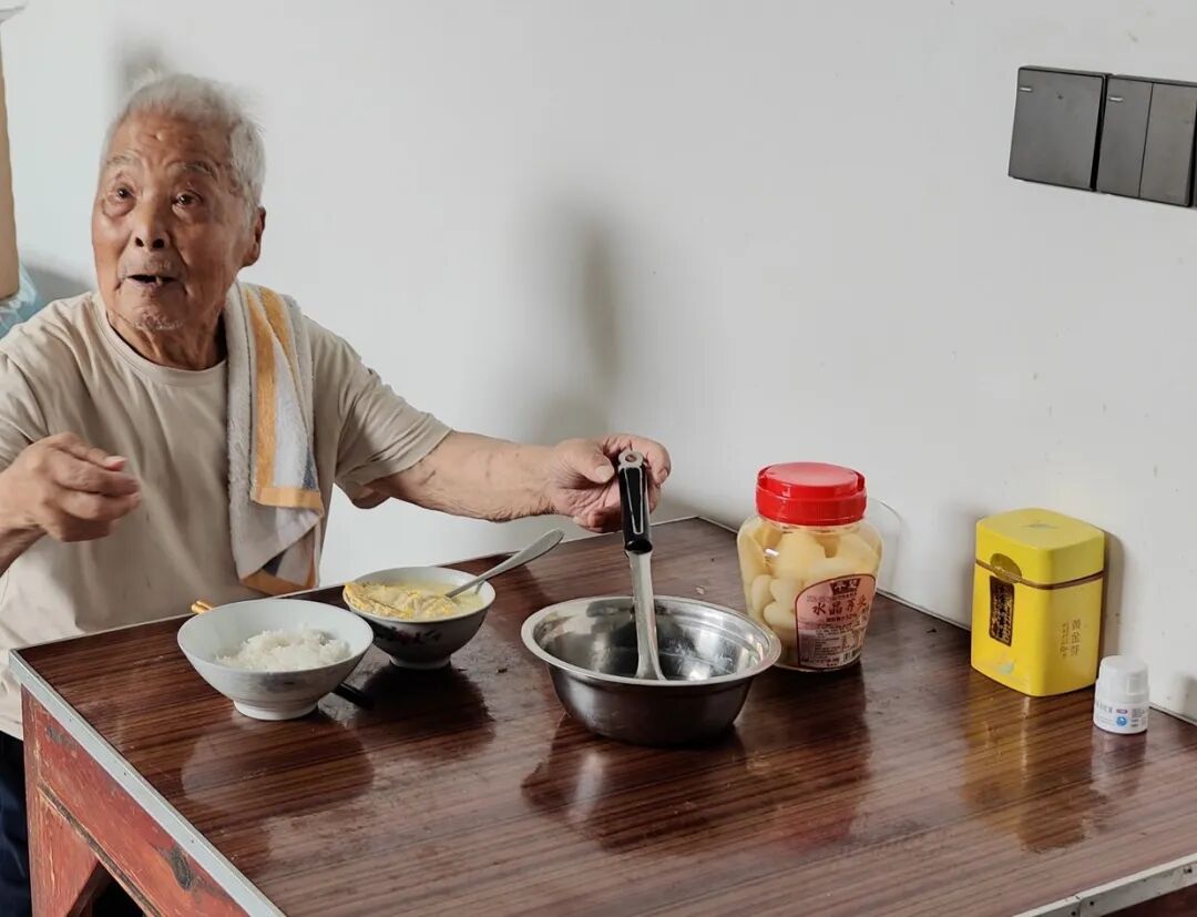 96岁老人的饮食方式，竟与国际顶尖期刊研究不谋而合！坚持这样吃，衰老速度能慢下来