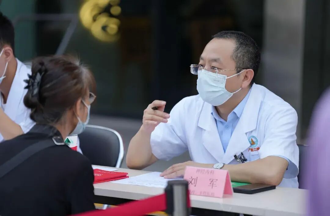 年纪轻轻就“脑雾”？大脑提示：电量不足，已切换省电模式！3招重启