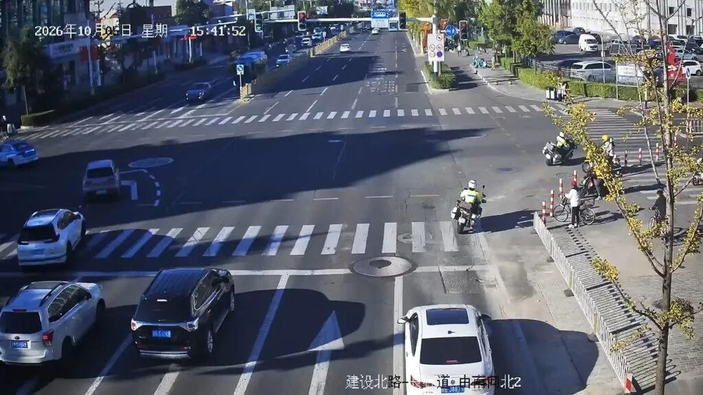13个路口，8分钟，他们跑赢一场“断指保卫战”……