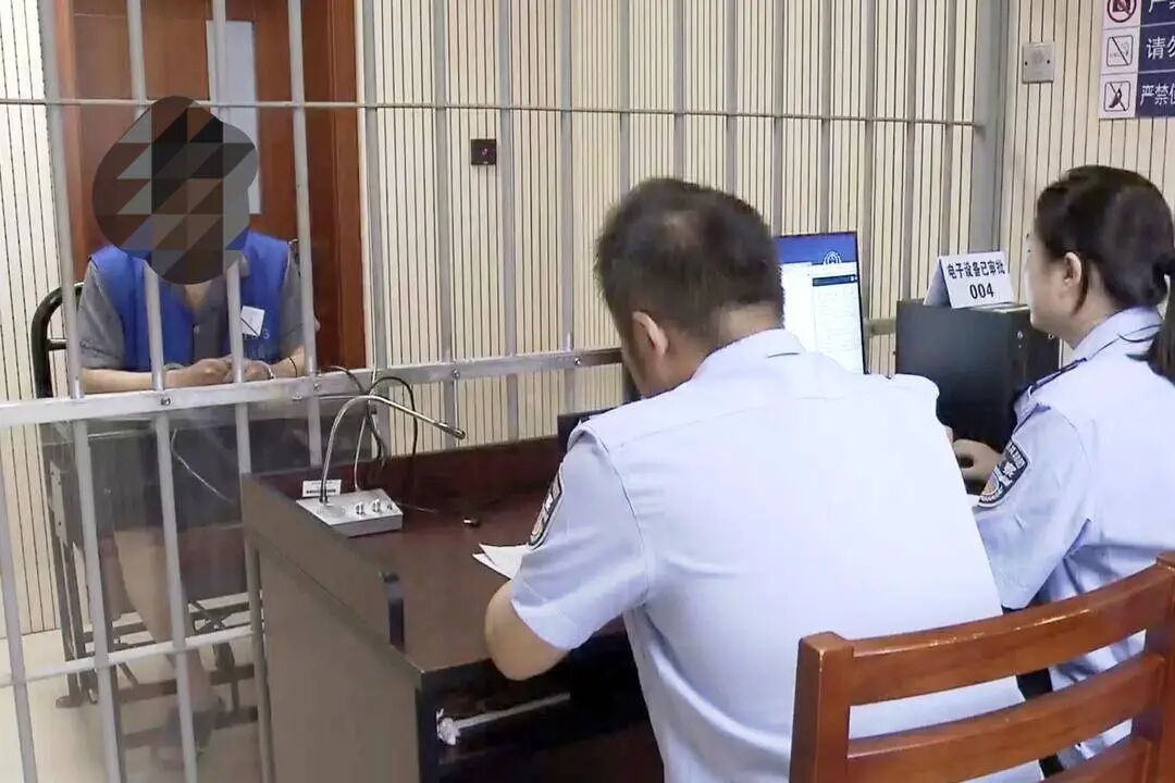 事发上海！一边有人投诉举报二房东，一边又有人能“帮忙”化解纠纷？都是套路……
