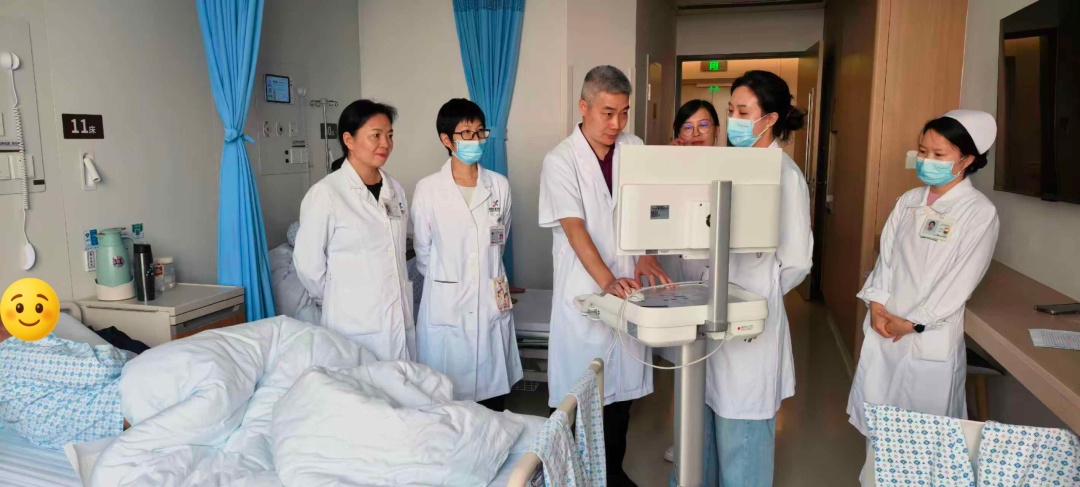 25岁女子健身后突然腿痛，尿液变成“酱油色”，一指标为正常上限的数百倍！医生紧急提醒
