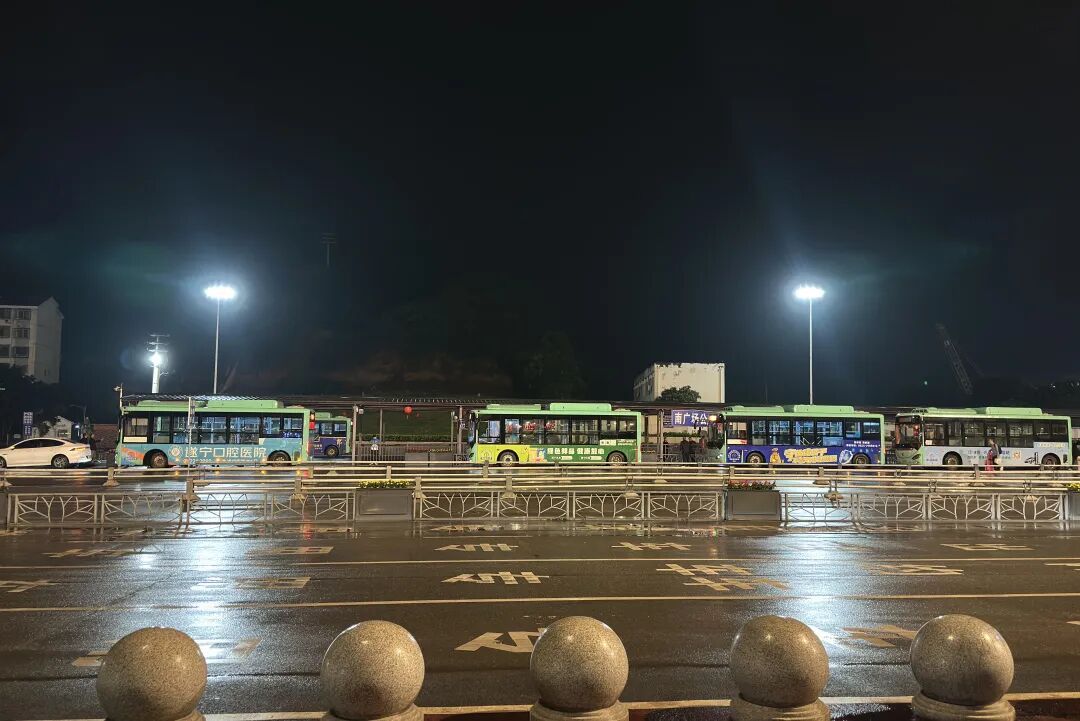 新站房投用,将接入新建高铁 新站房投用,将接入新建高铁