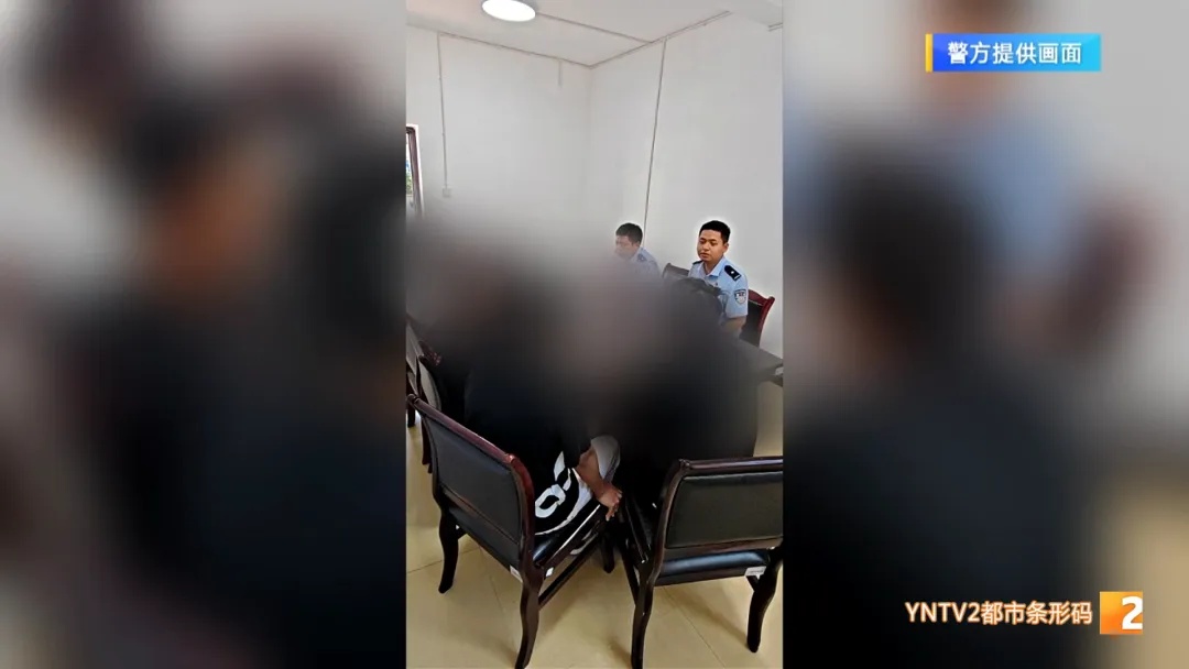 昆明街头多辆共享车辆被人为倒置在路面上!谁干的?想干嘛? 昆明街头多辆共享车辆被人为倒置在路面上!谁干的?想干嘛?