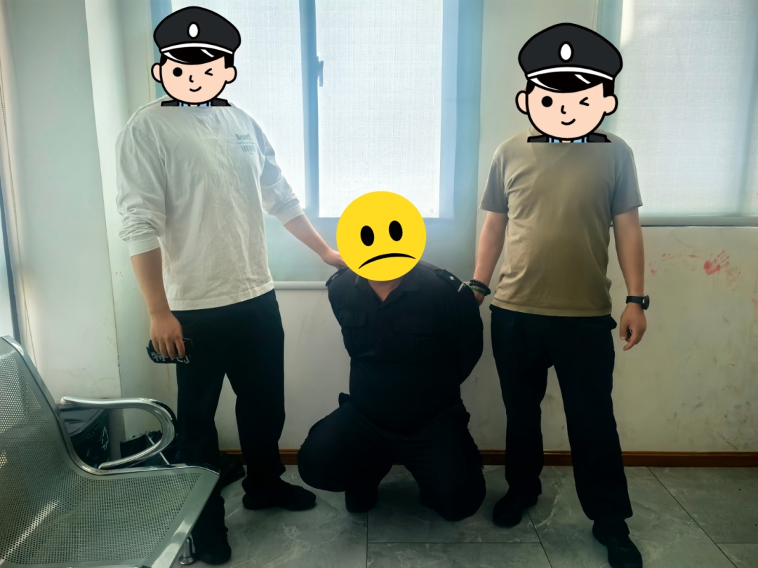 网上买“特警制服”骗吃骗喝 云南一男子被刑拘 网上买“特警制服”骗吃骗喝 云南一男子被刑拘