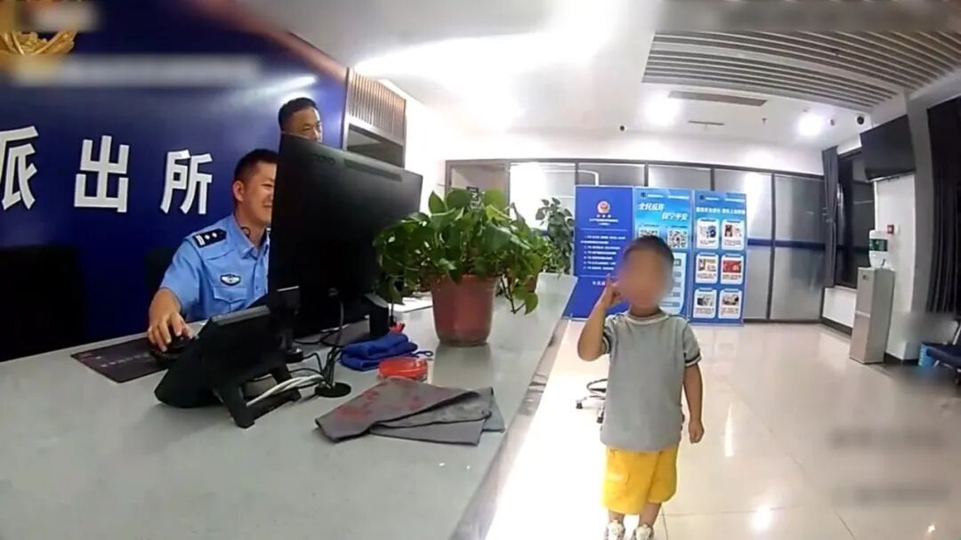 “我爸爸叫老公”“我妈妈的电话是114”