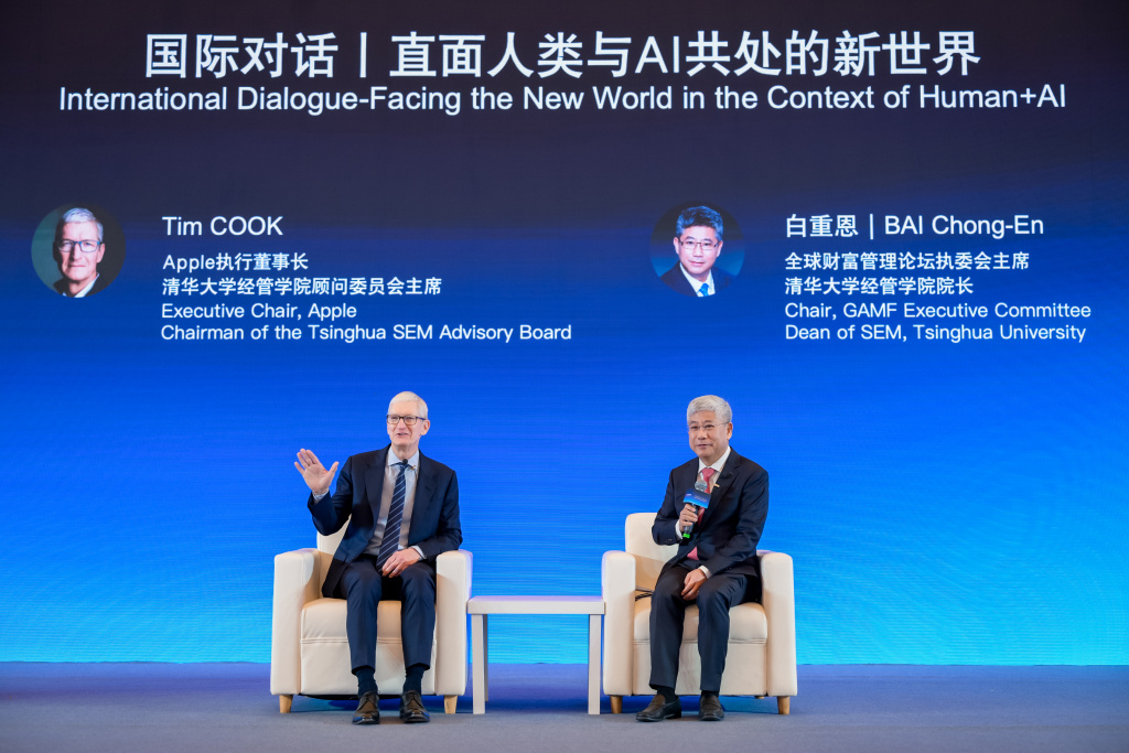 库克:中国几乎所有人都在积极拥抱AI,令人印象深刻 库克:中国几乎所有人都在积极拥抱AI,令人印象深刻