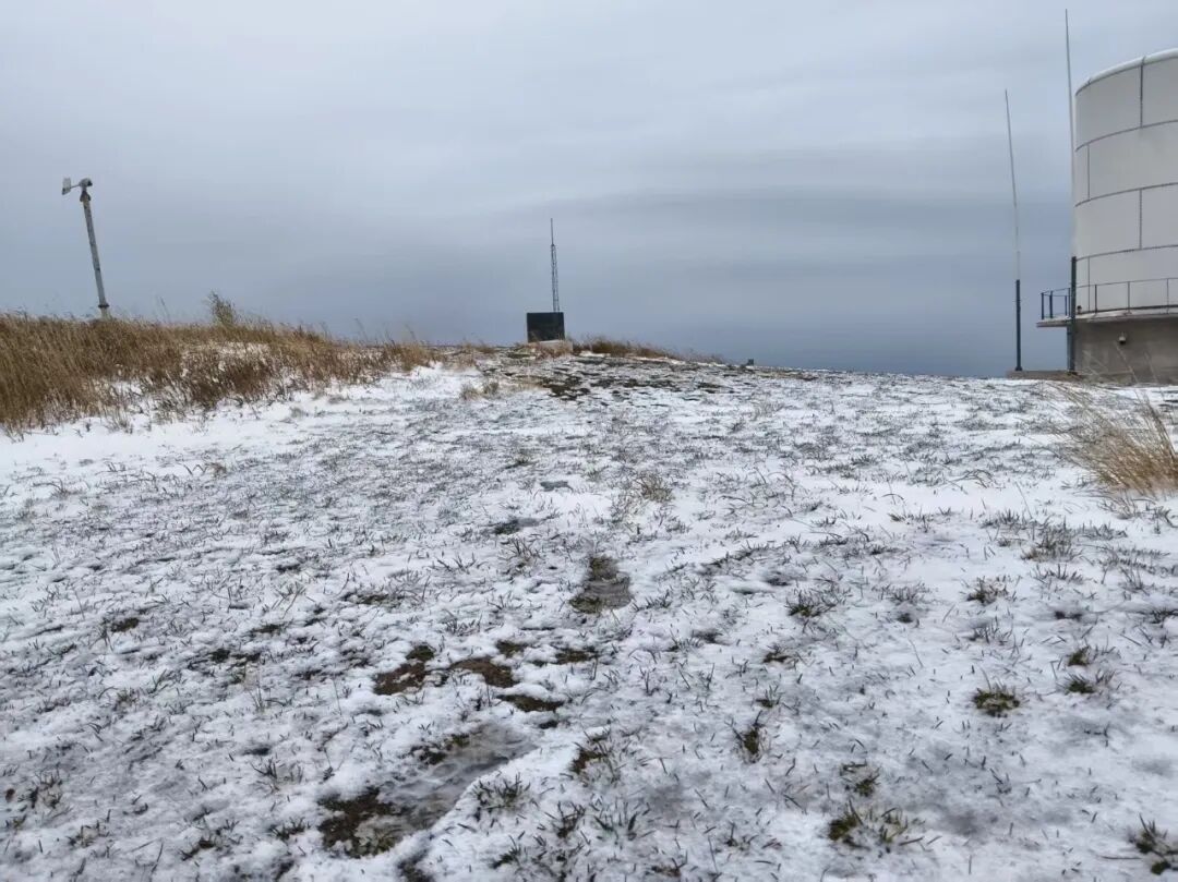 下秋雪了！凌晨降雨来袭，北京多区局地累计雨量可达暴雨量级！