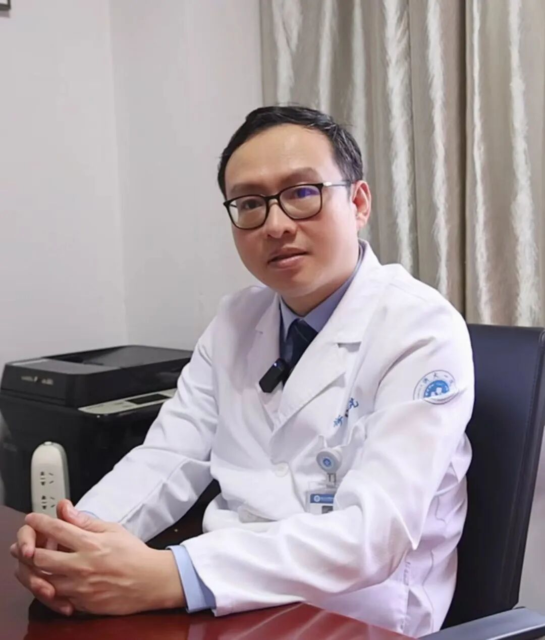 AI短剧台词“吃了不烧心”刷屏,“不烧心”就是好食材吗?医生一句话戳破:两码事 AI短剧台词“吃了不烧心”刷屏,“不烧心”就是好食材吗?医生一句话戳破:两码事