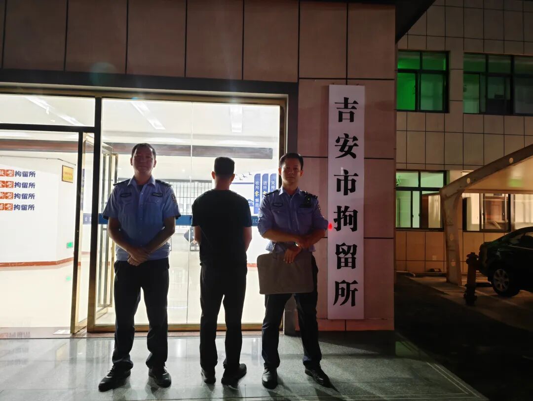 辅警熊宇休假吃宵夜,“顺手”抓了个嫌疑人 辅警熊宇休假吃宵夜,“顺手”抓了个嫌疑人