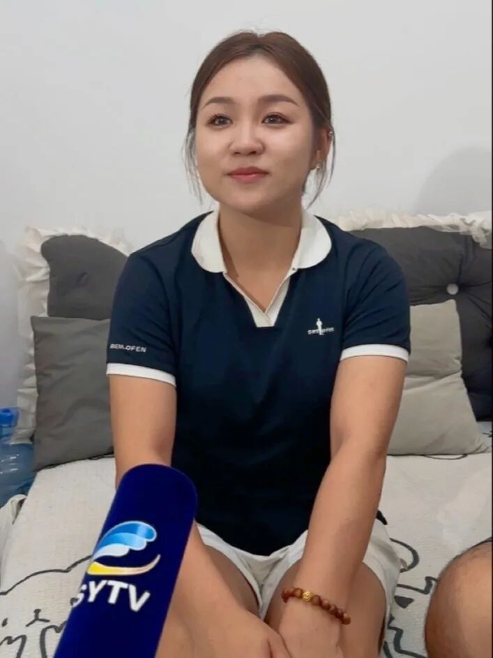“糊涂鬼,手机交给警察了!”三亚“00后”情侣这波操作获全网点赞 “糊涂鬼,手机交给警察了!”三亚“00后”情侣这波操作获全网点赞