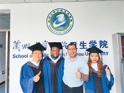 兰州大学埃及教授萨拉马:扎根西北大地 深耕丝路科研 兰州大学埃及教授萨拉马:扎根西北大地 深耕丝路科研