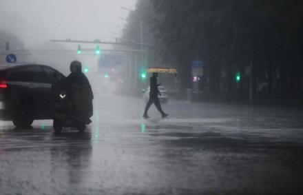 视点|北京入秋最强降雨登场 视点|北京入秋最强降雨登场