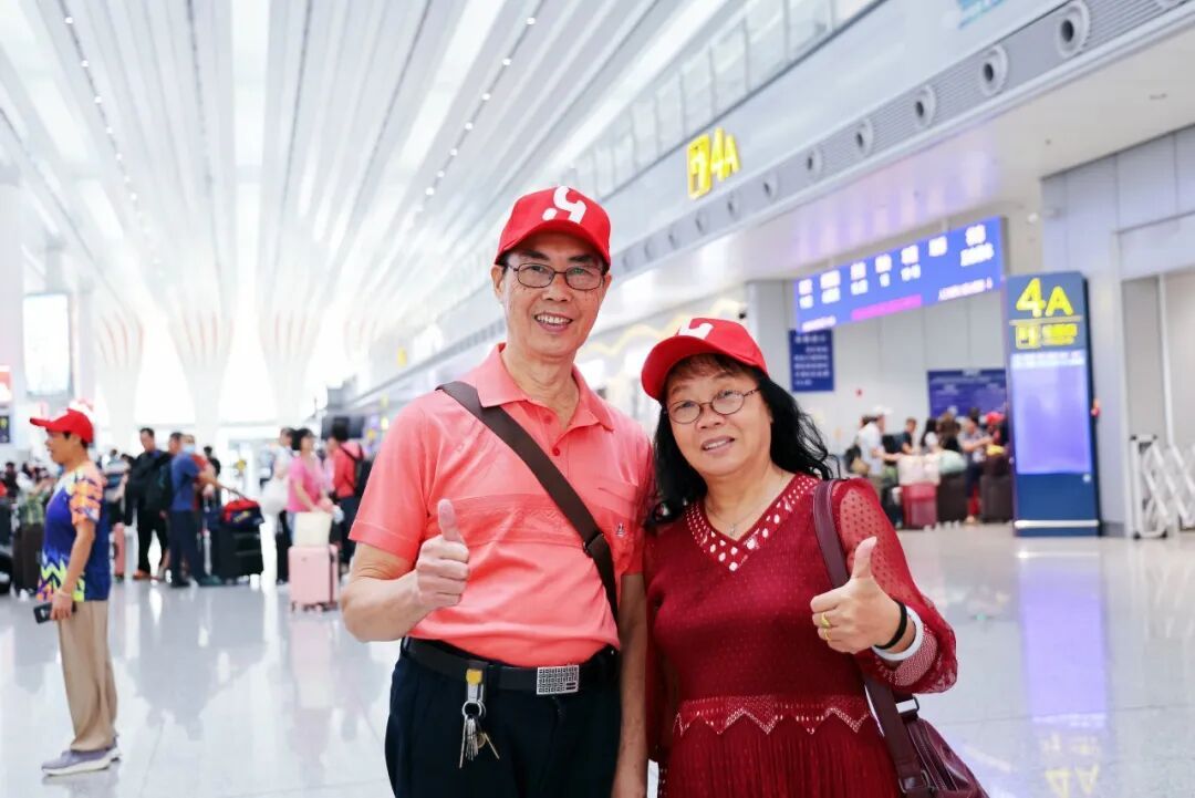 Y122次列车出发,往返全程超1万公里 Y122次列车出发,往返全程超1万公里