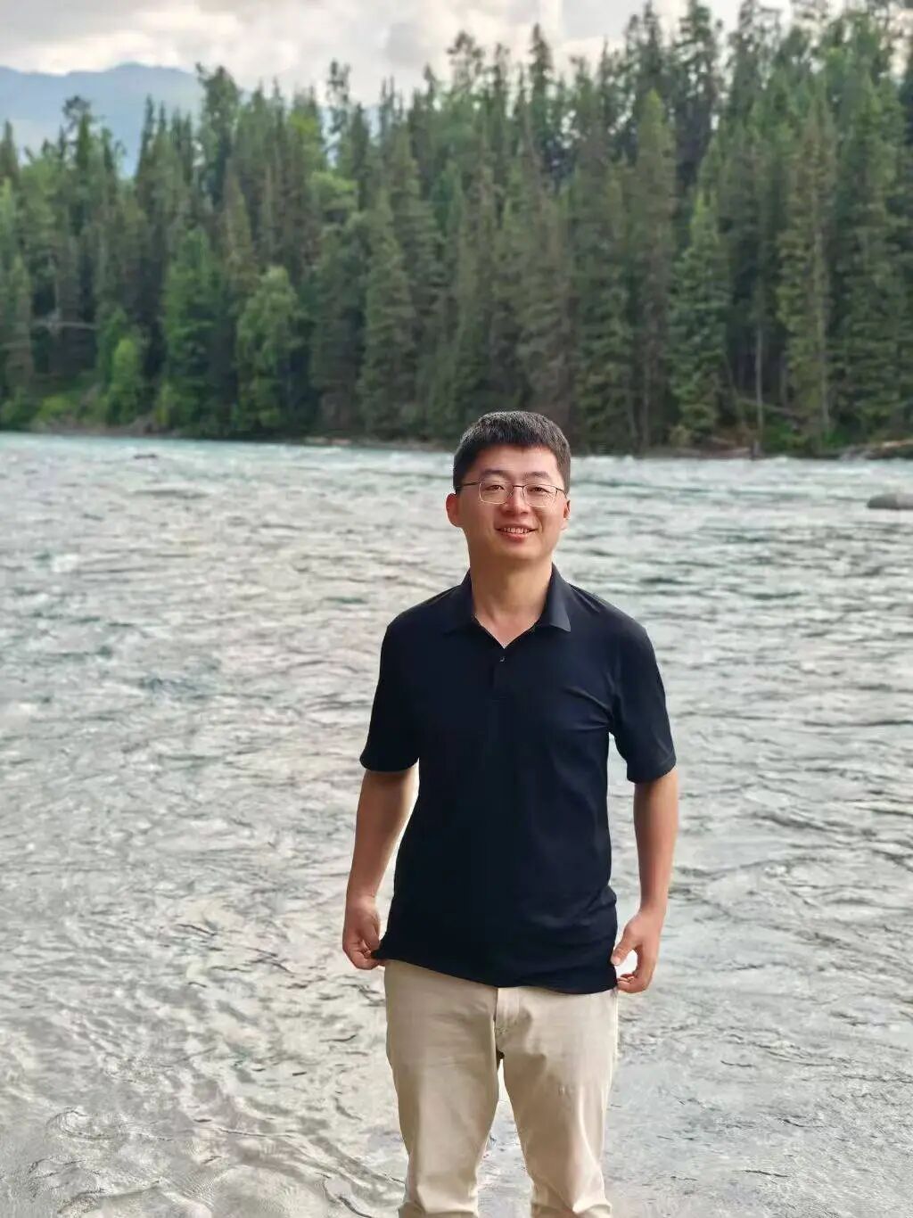 95后小伙兼职做“共享儿女”,每小时300元,为老人提供情感陪伴 95后小伙兼职做“共享儿女”,每小时300元,为老人提供情感陪伴