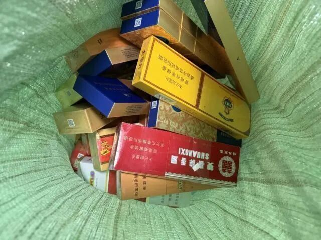 快递站屡屡丢件，丢的还全是香烟！警方抓获公司分拣员，自称烟瘾大拿烟回宿舍偷偷抽