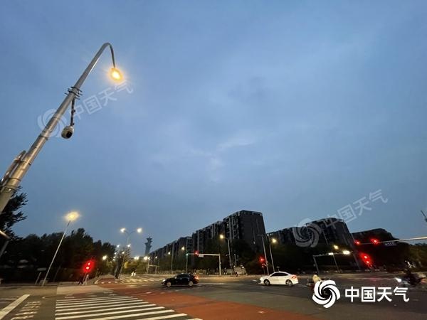 3℃！今天北京迎弱降水大风降温 气温将创下半年来新低