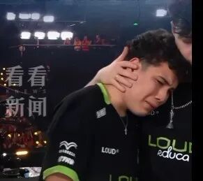 比赛期间失去母亲,他在上海拿下世界冠军后痛哭! 比赛期间失去母亲,他在上海拿下世界冠军后痛哭!