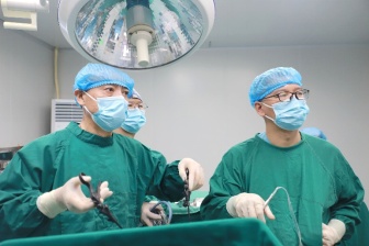 54岁男子胆囊取出罕见7公分“牛油果”!三餐虽然规律,却因无肉不欢、重油重盐中招 54岁男子胆囊取出罕见7公分“牛油果”!三餐虽然规律,却因无肉不欢、重油重盐中招