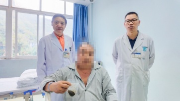 54岁男子胆囊取出罕见7公分“牛油果”!三餐虽然规律,却因无肉不欢、重油重盐中招 54岁男子胆囊取出罕见7公分“牛油果”!三餐虽然规律,却因无肉不欢、重油重盐中招