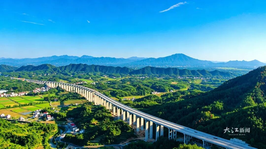打通赣鄂省界！通铜高速建设过半，设计时速100公里