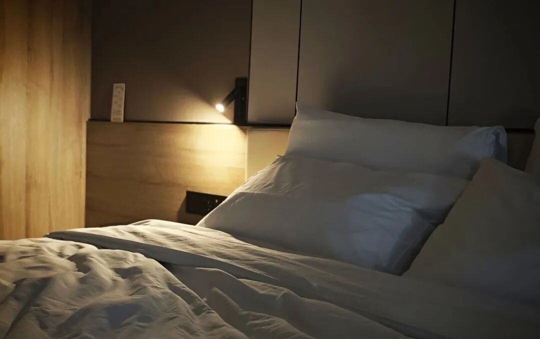 为什么一到秋天睡眠就变差？睡不好的“元凶”是温度