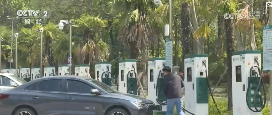 “新升旧降”,增速领跑!透视前三季度用电量数据 多维度感知经济向“新”活力 “新升旧降”,增速领跑!透视前三季度用电量数据 多维度感知经济向“新”活力