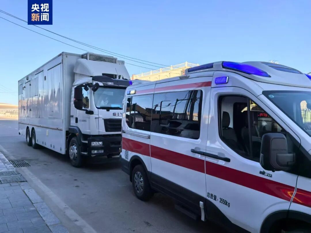 “恍惚间感觉像有几百头牦牛同时奔跑”,地面开裂、砖墙倒塌!现场直击→ “恍惚间感觉像有几百头牦牛同时奔跑”,地面开裂、砖墙倒塌!现场直击→