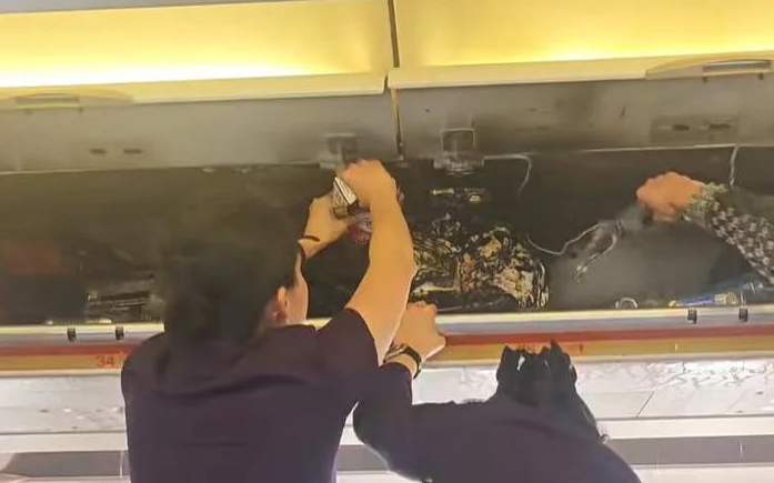 凌晨充电宝突然爆炸!女子已赔酒店1000元 凌晨充电宝突然爆炸!女子已赔酒店1000元
