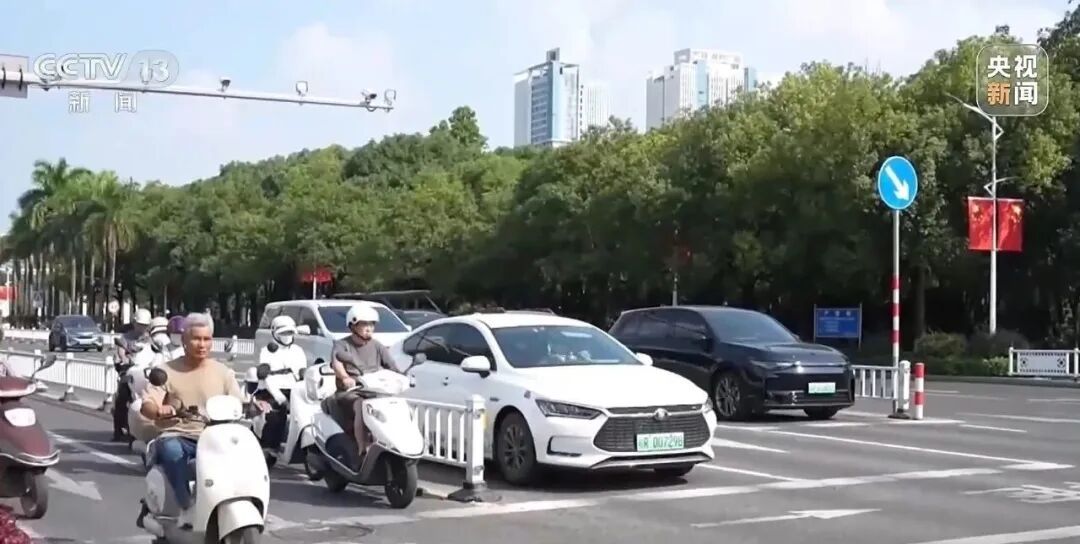 30℃+破纪录、0℃以下飘雪！全国南北天气反差拉满！重庆未来三天，小雨将成天气主角