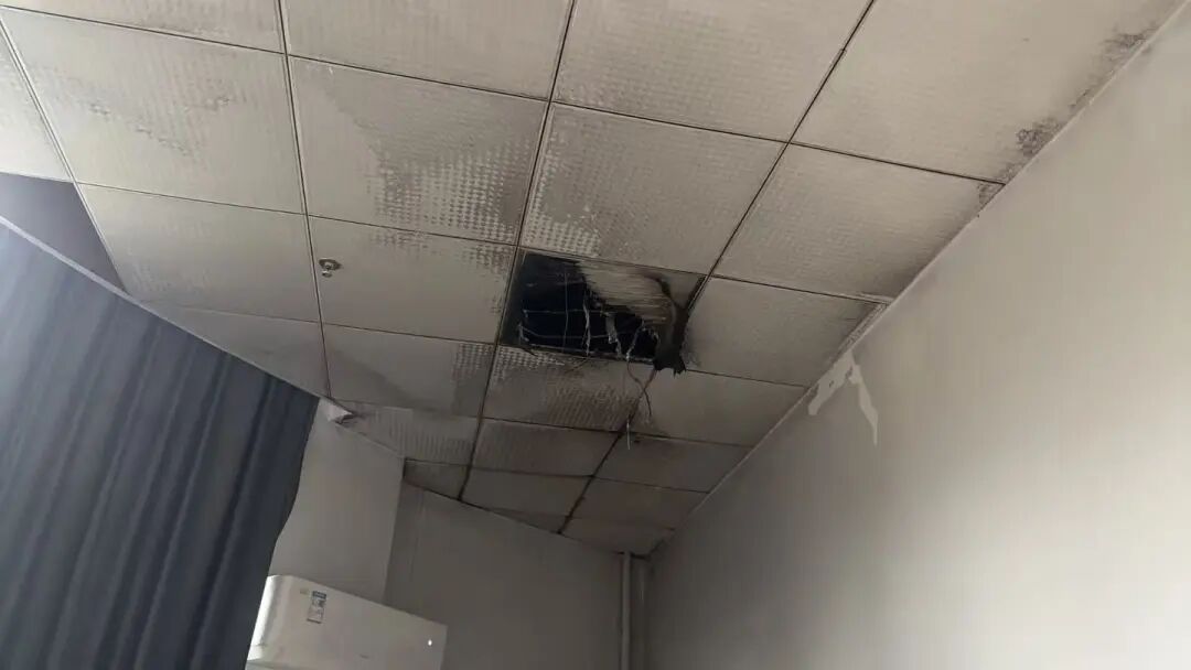 一医院休息室起火,天花板上的小“机关”立了功! 一医院休息室起火,天花板上的小“机关”立了功!