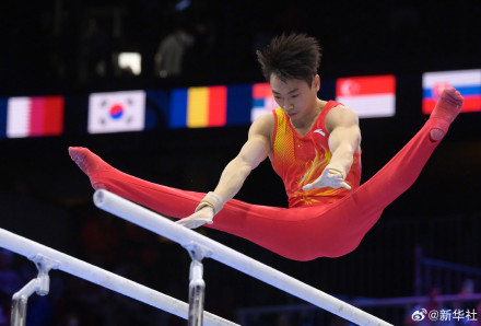邹敬园成就世锦赛双杠五冠王 邹敬园成就世锦赛双杠五冠王