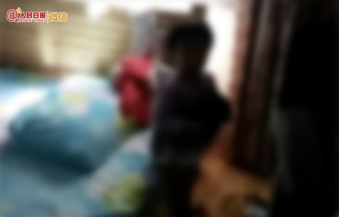 他发的朋友圈,永远“仅自己可见”…… 他发的朋友圈,永远“仅自己可见”……