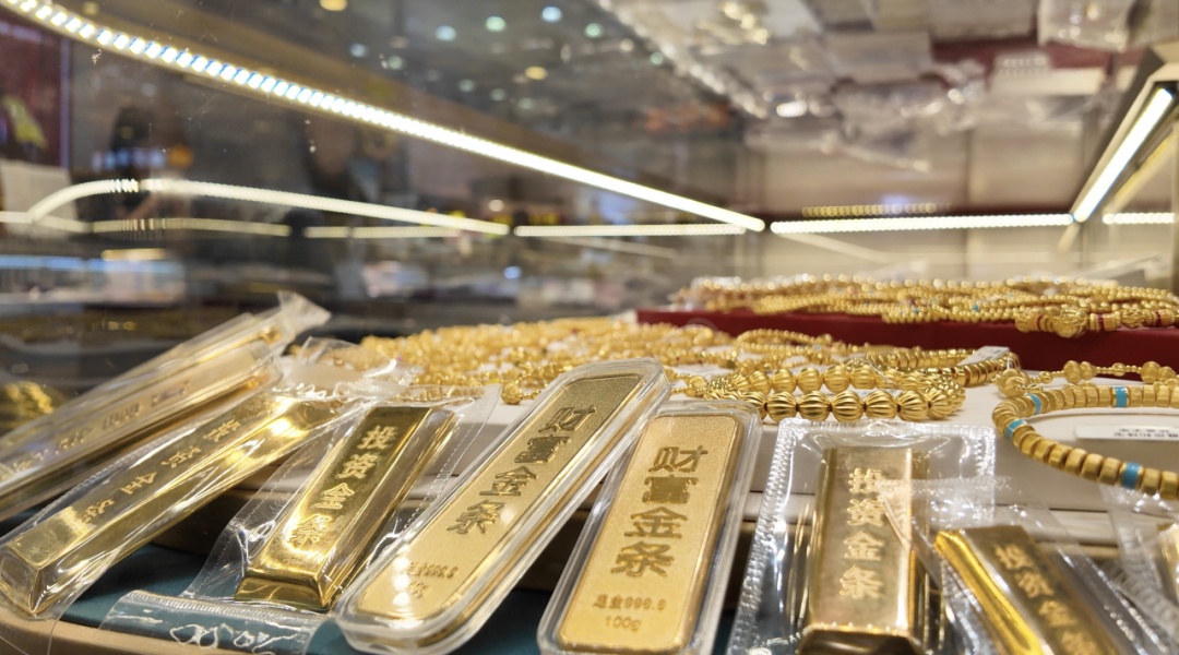 金价跌破860元/克,有金店一天补三次货都不够,多个规格金条缺货 金价跌破860元/克,有金店一天补三次货都不够,多个规格金条缺货