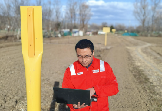 十三年初心如磐 践行管道人的责任与担当 十三年初心如磐 践行管道人的责任与担当——记国家管网集团北京输油气分公司延庆作业区线路副主任肖贺杰