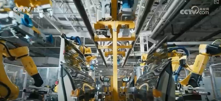 “首次”“新高”“纪录”……借助关键词解锁前10个月汽车行业“成绩单”新亮点