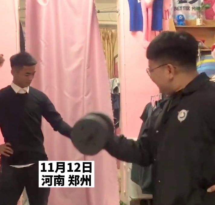 猛男也有少女心！郑州高校一男生宿舍打造粉红顽皮豹主题爆火