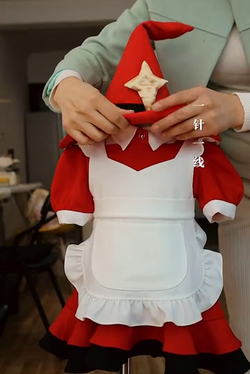 奶奶承包孙女的衣橱，每件都是私家定制