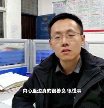 小学生写曾祖母去世作文，全班听后痛哭，老师：大多都是留守儿童