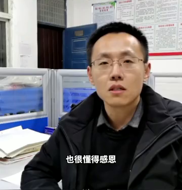 小学生写曾祖母去世作文，全班听后痛哭，老师：大多都是留守儿童