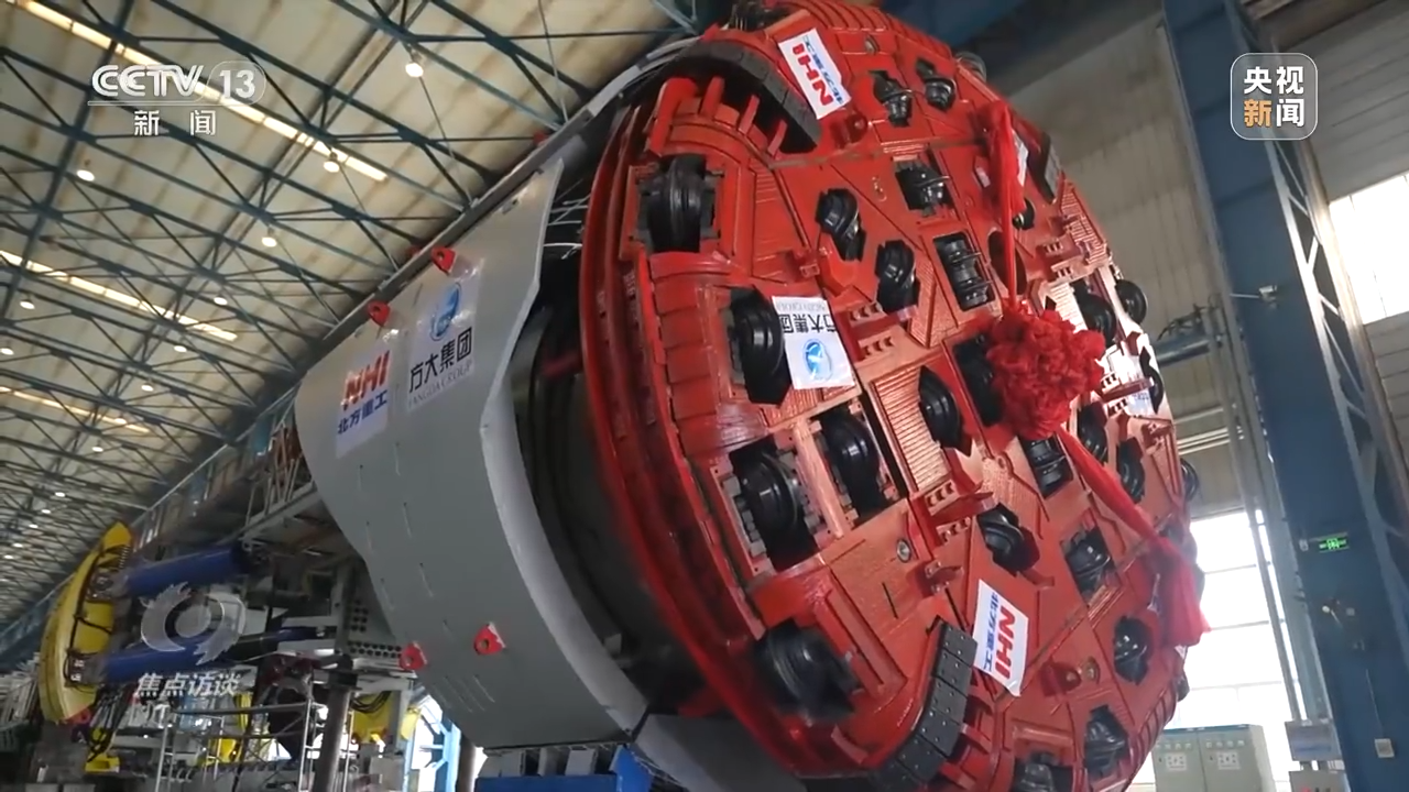 “半年报”:中国经济回升向好