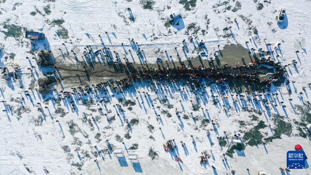 传统渔猎冬捕进行时