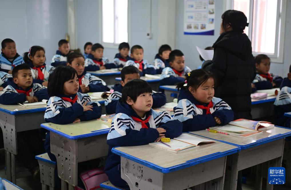 积石山6.2级地震青海震区中小学校全面开学